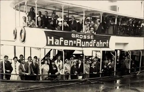 Foto Ak Hamburg Mitte Altstadt, Grosse Hafenrundfahrt, Passagiere