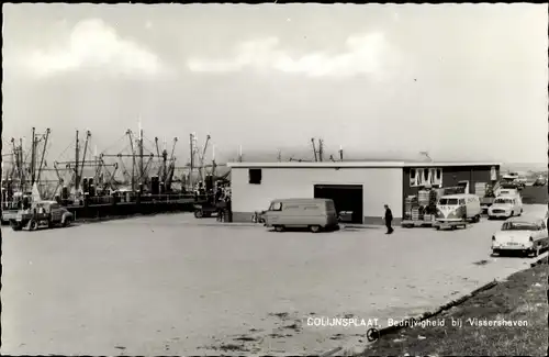 Ak Colijnsplaat Zeeland, Bedrijvigheid bij Vissershaven