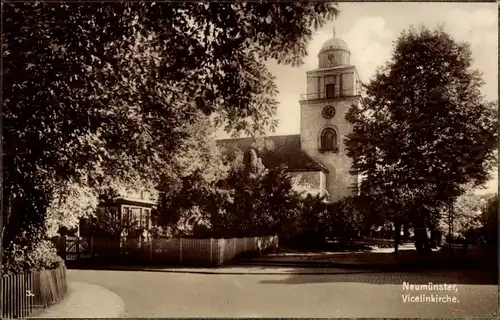 Ak Neumünster, Blick auf die Vicelinkirche, Turm