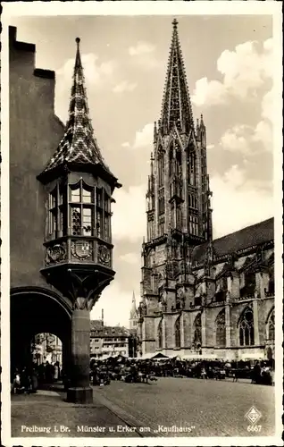 Ak Freiburg im Breisgau, Münster und Erker am Kaufhaus