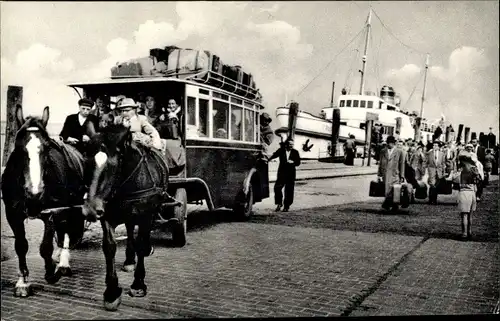 Ak Norderney in Ostfriesland, Hafen, Kutsche, Dampfschiff