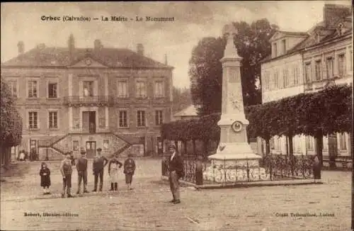 Ak Orbec Calvados, La Mairie, Le Monument