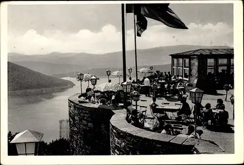 Ak Waldeck am Edersee Hessen, Burghotel, Restauration u. Pension Schloss Waldeck, Terrasse