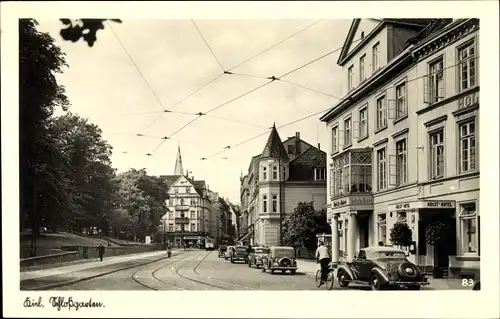 Ak Kiel in Schleswig Holstein, Schlossgarten, Straßenpartie, Holst Hotel