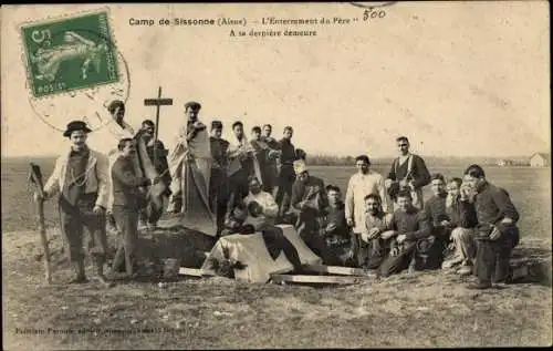 Ak Sissonne Aisne, Camp, L'Enterrement du Pere 500