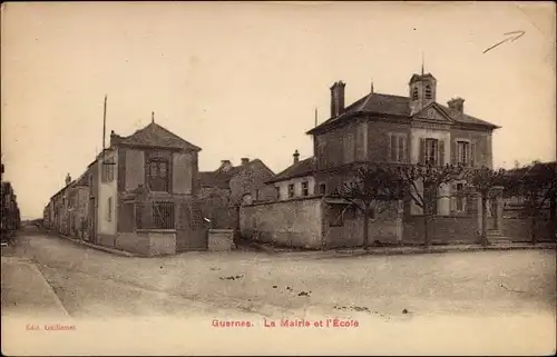 Ak Guernes Yvelines, La Mairie, L'Ecole