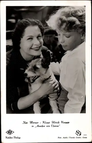 Ak Schauspieler Ilse Werner und Klaus Ulrich Krause, Ännchen von Tharau, Portrait, Hund