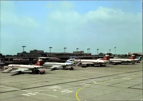 Ak Schönefeld, Flughafen, Interflug, Passagierflugzeuge am Boden, Aeroflot