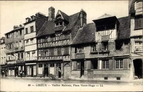 Ak Lisieux Calvados, Vieilles Maisons, Place Victor Hugo