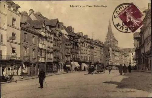Ak Lisieux Calvados, Place Victor Hugo