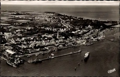 Ak Ostseebad Travemünde Lübeck, Fliegeraufnahme vom Ort, Hafen