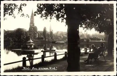 Foto Ak Kiel in Schleswig Holstein, Am kleinen Kiel, Entenhaus, Kirche, Stadtbild