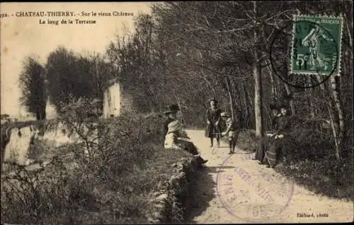 Ak Château Thierry Aisne, Le long de la Terrasse
