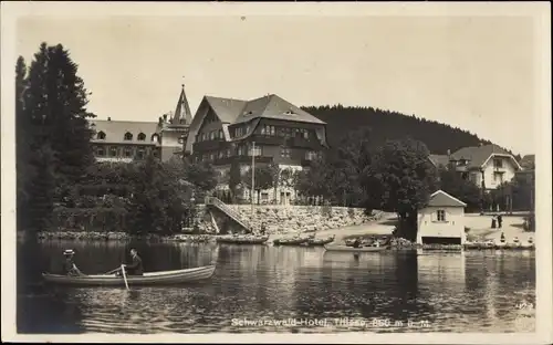 Ak Titisee Neustadt im Schwarzwald, Schwarzwaldhotel, Ruderboot