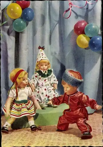 Ak Drei Käthe Kruse Puppen feiern, Kostüme, Luftballons