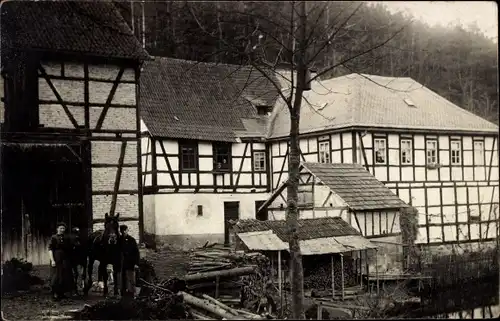 Foto Ak Ehrenstein Stadtilm in Thüringen, Wohnhaus, Anwohner