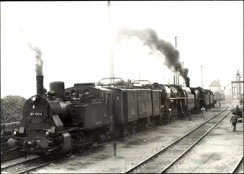 Foto Deutsche Eisenbahn, Dampflok, 89 1004, Bahnhof, Gleisseite