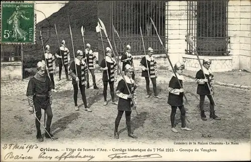 Ak Orléans Loiret, Les Fetes de Jeanne d'Arc, Cortege historique 1913, Groupe de Vouglers
