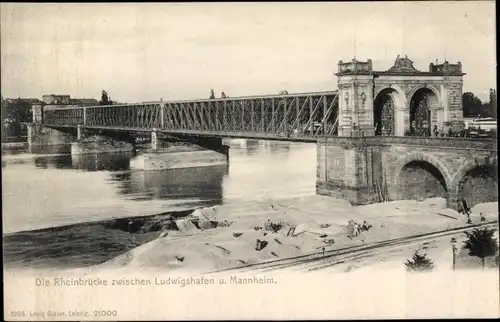 Ak Ludwigshafen am Rhein, Die Rheinbrücke zwischen Ludwigshafen und Mannheim