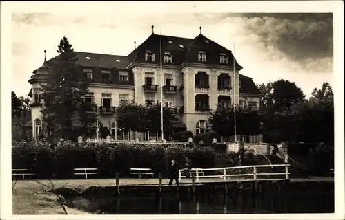 Ak Fissau Eutin, Blick auf das Seeschloss am Kellersee