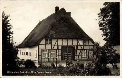 Ak Ostseebad Grömitz in Holstein, Altes Bauernhaus, Reetdach