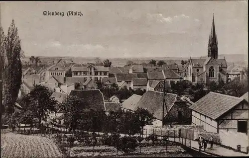 Ak Eisenberg in der Pfalz, Blick auf den Ort, Kirche