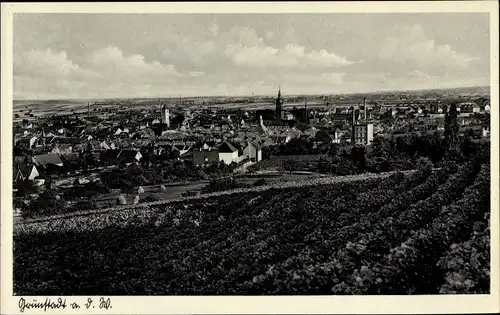 Ak Grünstadt an der Weinstraße in der Pfalz, Totalansicht der Ortschaft