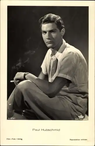 Ak Schauspieler Paul Hubschmid, Tobis Film A 3576 1, Portrait, Zigarette rauchend