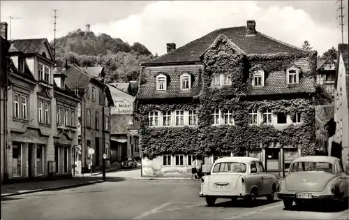 Ak Bad Blankenburg in Thüringen, Blick vom Markt zum Greifenstein