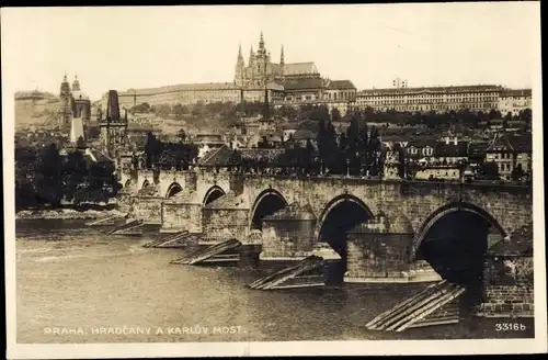 Ak Praha Prag Tschechien, Hradcany, Hradschin, Karluv most, Karlsbrücke