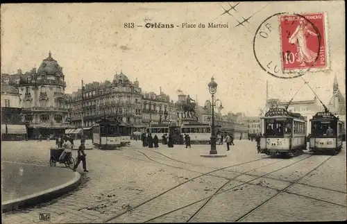 Ak Orléans Loiret, La Place du Martroi, Straßenbahn Wagen Nr. 25 und 35