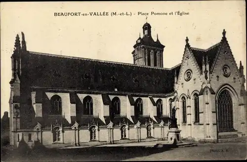 Ak Beaufort en Vallee Beaufort en Anjou Maine et Loire, Place Pomone, L'Eglise