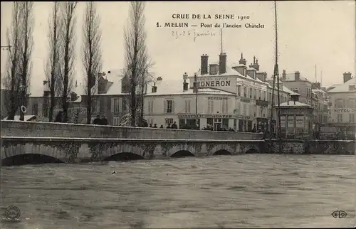 Ak Melun Seine et Marne, Crue de la Seine 1910, Pont de l'ancien Chatelet