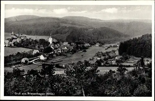 Ak Friesenhagen im Rheinland, Blick über den Ort, Gasthof zum Schloss Crottorf