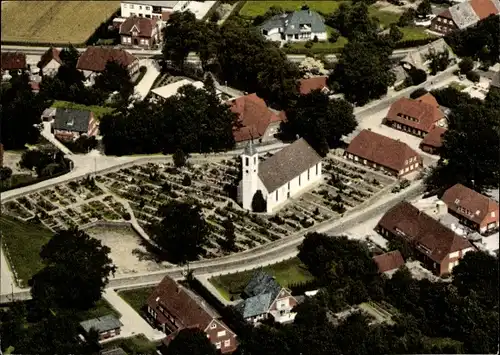 Ak Wardenburg in Oldenburg, Evangelisch lutherische Kirchgemeinde, Fliegeraufnahme