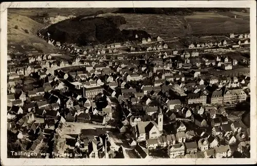 Ak Tailfingen Albstadt im Zollernalbkreis, Totalansicht der Ortschaft, Fliegeraufnahme