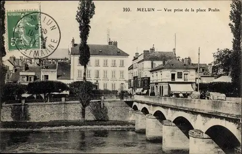 Ak Melun Seine et Marne, Vue prise de la place Pralin