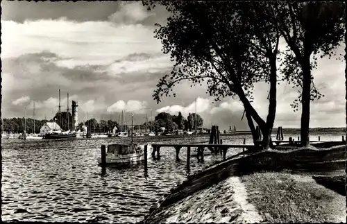 Ak Ostseebad Travemünde Lübeck, Hafeneinfahrt, Leuchtturm