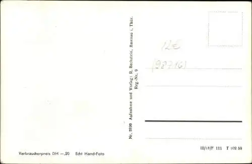 Ak  Geraberg in Thüringen, Teilansichten, Straßenpartie, Kirche