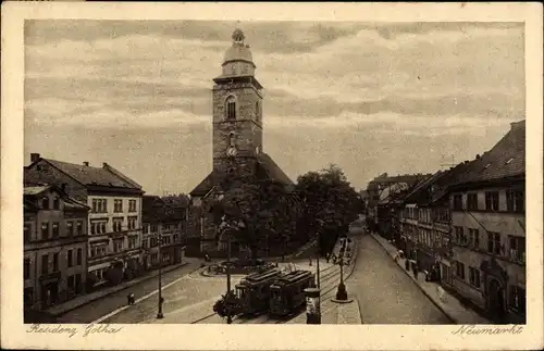 Ak Gotha Thüringen, Blick auf den Neumarkt, Kirche, Straßenbahn, Straßenpartie