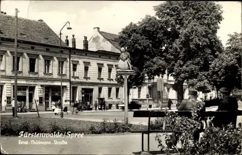 Ak Fürstenwalde an der Spree, Ernst Thälmann Straße, Schild, Volksbuchhandlung