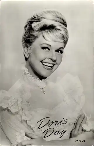 Ak Schauspielerin Doris Day, Portrait