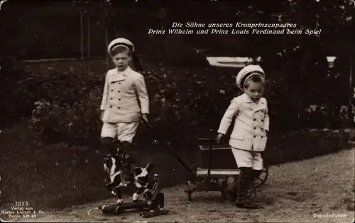 Ak Söhne des Kronprinzenpaares, Prinzen Wilhelm und Louis Ferdinand beim Spiel