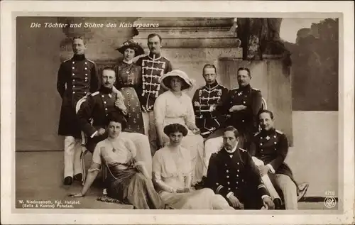Ak Söhne und Töchter des Kaiserpaares, Gruppenfoto, Cecilie, Herzog Ernst August von Braunschweig