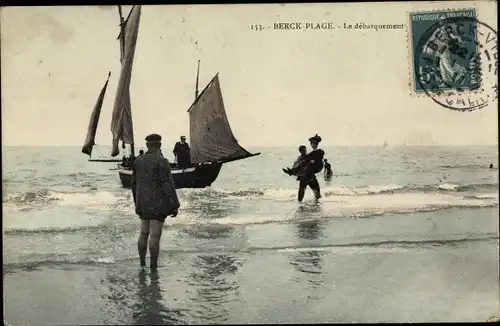 Ak Berck Plage Pas de Calais, Fischerboot, Ufer