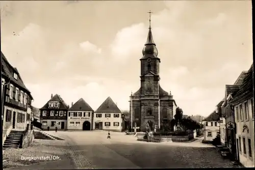 Ak Burgkunstadt am Main Oberfranken, Marktplatz, Kirche