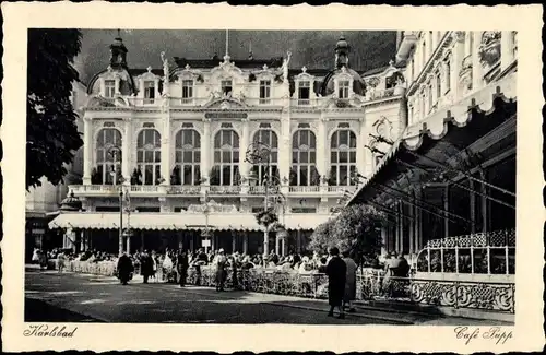 Ak Karlovy Vary Karlsbad Stadt, Partie am Grand Café Pupp