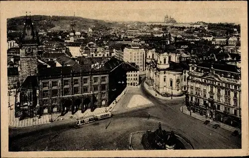 Ak Praha Prag Tschechien, Altstädter Ring, Straßenbahn, Fliegeraufnahme