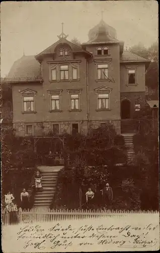 Foto Ak Plaue ? in Thüringen, Villa, Ortsbewohner