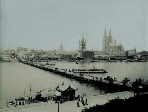 Foto um 1880, Köln am Rhein, Schiffbrücke, Dom, Fähre